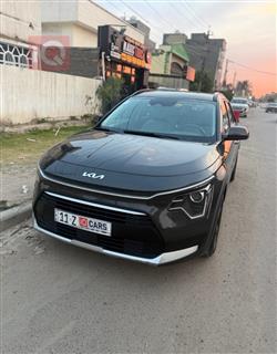 كيا نيرو